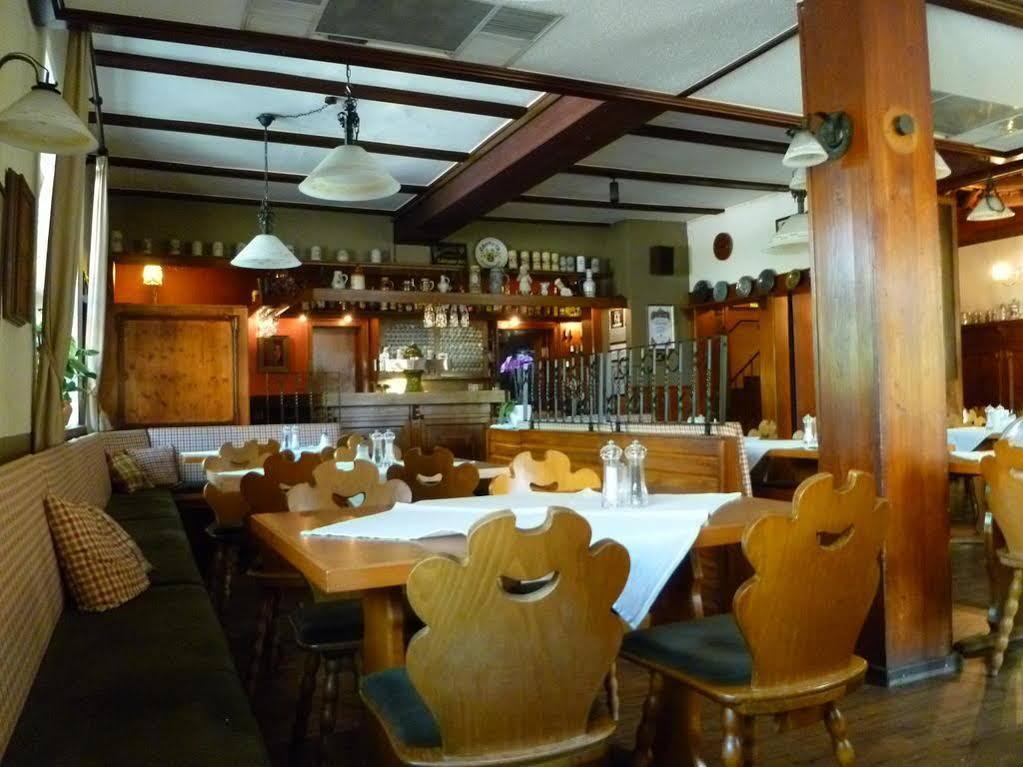 Gasthaus Zum Specht Hösbach Exterior foto
